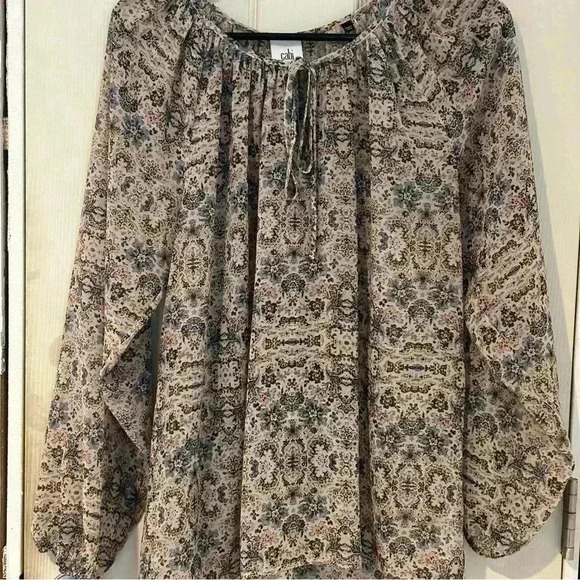 Cabi Floral Sheer Blouse Flowy Puff Sleeves XS BOHO Lightweight Spring Vacation - Picture 2 of 6
